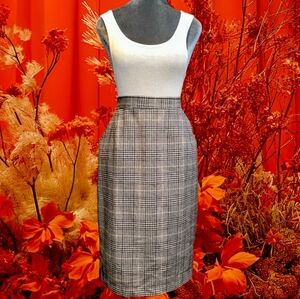 Vintage Small Albee Houndstooth Midi fall skirt black and brown tones